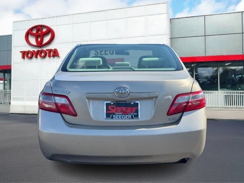 Used 2008 Toyota Camry LE FWD image 9