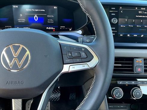 Certified 2023 Volkswagen Taos SE w/ Panoramic Sunroof Package FWD image 14