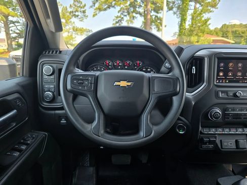 Used 2025 Chevrolet Silverado 2500 Custom w/ Custom Value Package AWD/4WD image 13