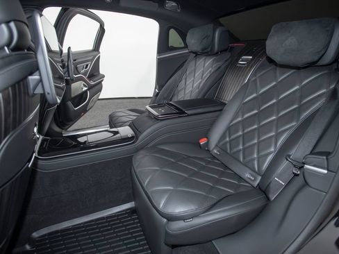 Used 2024 Mercedes-Benz Maybach S 580 4MATIC image 64