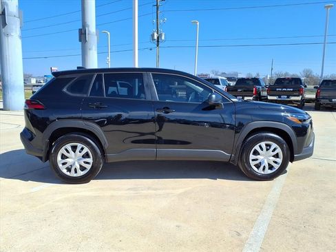 Certified 2026 Toyota Corolla Cross L image 5