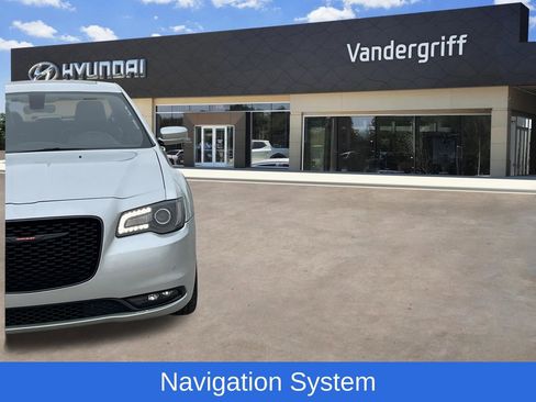 Used 2023 Chrysler 300 S image 3
