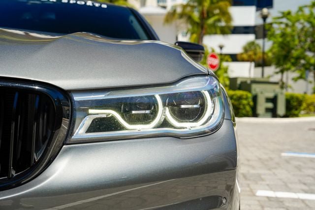Used 2017 BMW ALPINA B7 xDrive AWD/4WD image 41