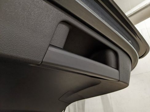 New 2025 Volkswagen Taos SE image 29