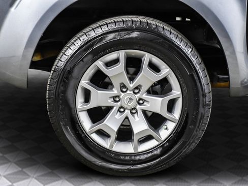 Used 2019 Nissan Frontier SL image 33