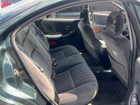 Used 2001 Pontiac Grand Prix SE image 8