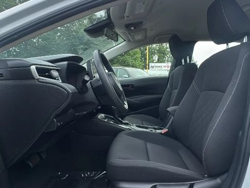Used 2023 Toyota Corolla LE FWD image 11