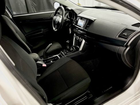 Used 2017 Mitsubishi Lancer ES image 21