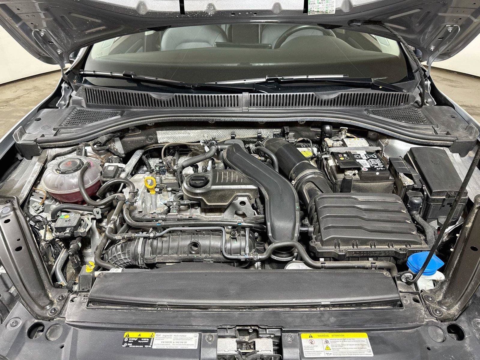 Used 2025 Volkswagen Jetta SE FWD image 28