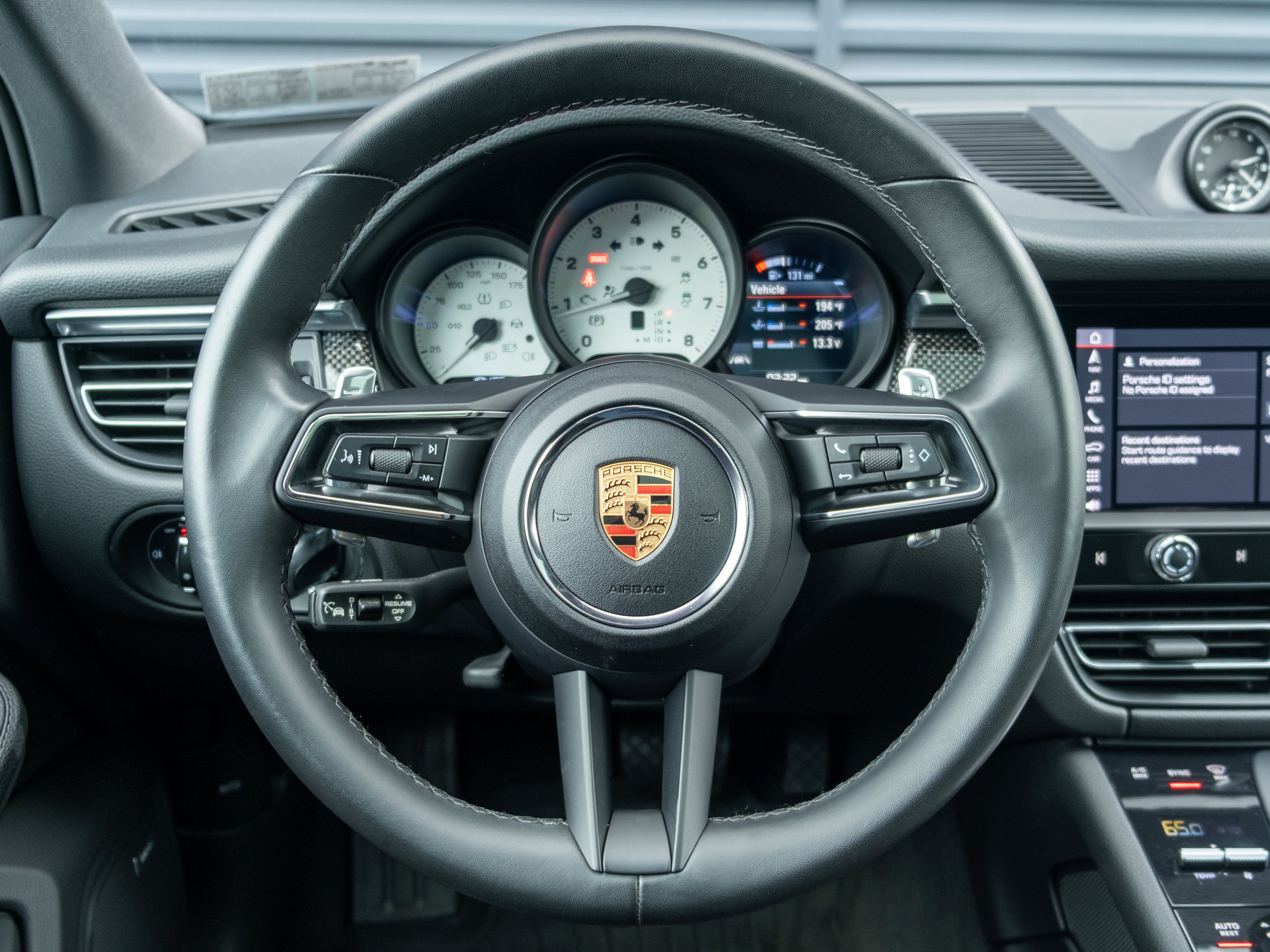 Used 2023 Porsche Macan AWD/4WD image 22