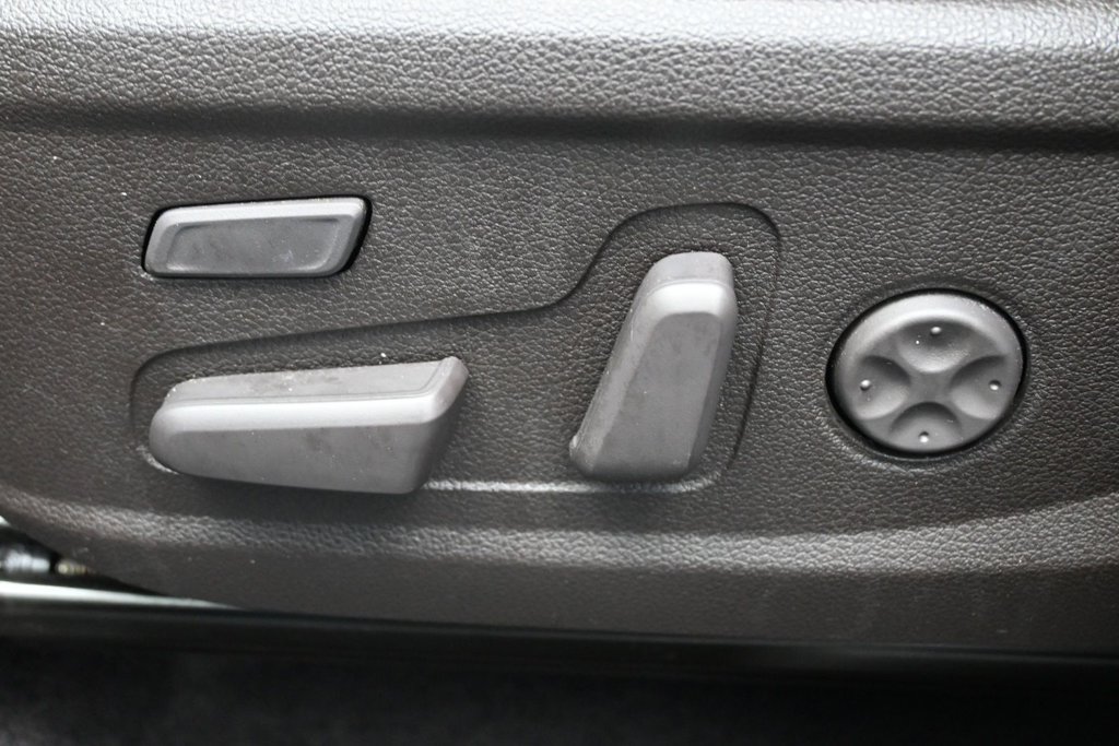 Used 2019 Hyundai Santa Fe AWD image 11
