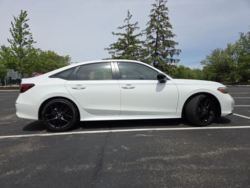 Used 2025 Honda Civic Sport image 21