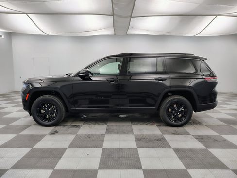 New 2026 Jeep Grand Cherokee L 4WD image 8