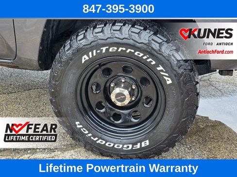 Used 2022 Toyota Tacoma SR AWD/4WD image 14