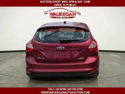 Used 2013 Ford Focus SE w/ SE Winter Pkg FWD image 6