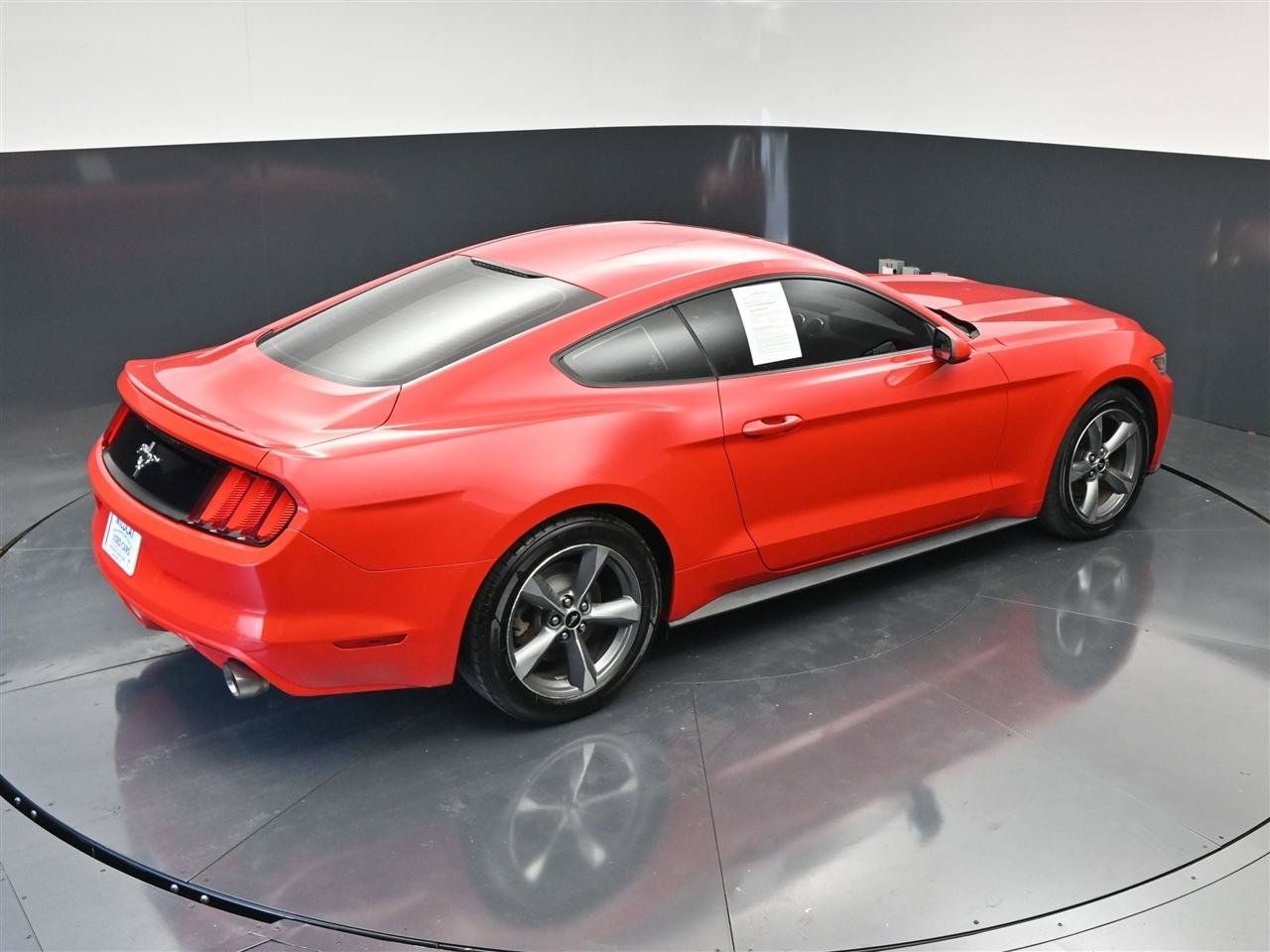 Used 2015 Ford Mustang Coupe w/ Equipment Group 051A RWD image 22