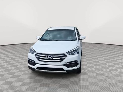 Used 2018 Hyundai Santa Fe Sport image 2