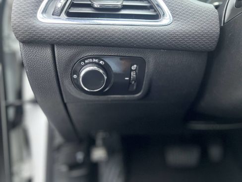 Used 2017 Chevrolet Cruze LS image 8