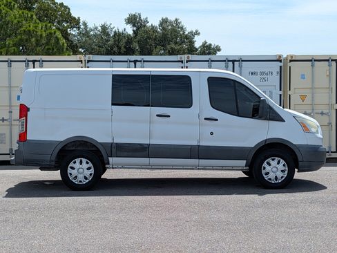 Used 2015 Ford Transit 250 130 Low Roof w/ Exterior Upgrade Package RWD image 1