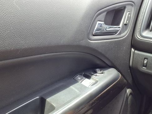 Used 2019 GMC Canyon SLE RWD image 16