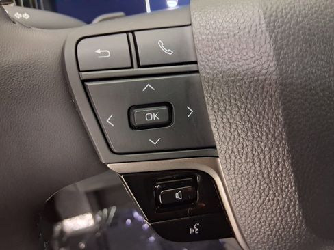 Used 2025 Toyota Camry XSE image 16