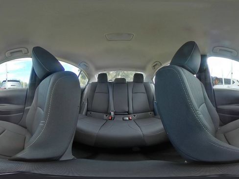 Used 2025 Toyota Corolla LE FWD image 40