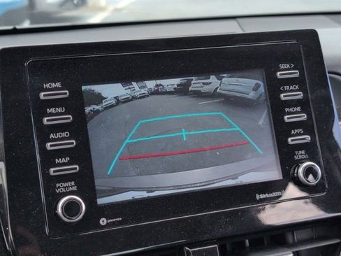 Used 2024 Toyota Camry SE image 17