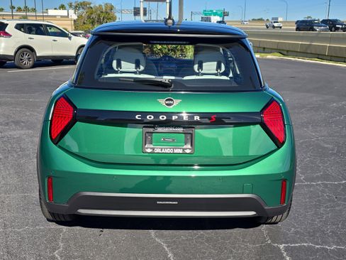 Certified 2025 MINI Cooper S image 4