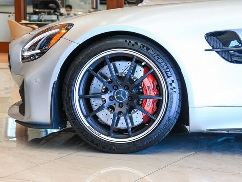 Used 2020 Mercedes-Benz AMG GT R image 9