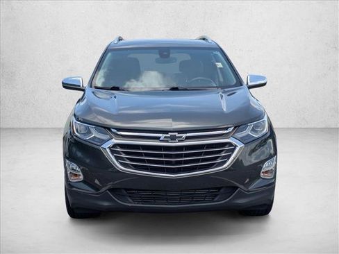 Used 2018 Chevrolet Equinox Premier FWD image 2