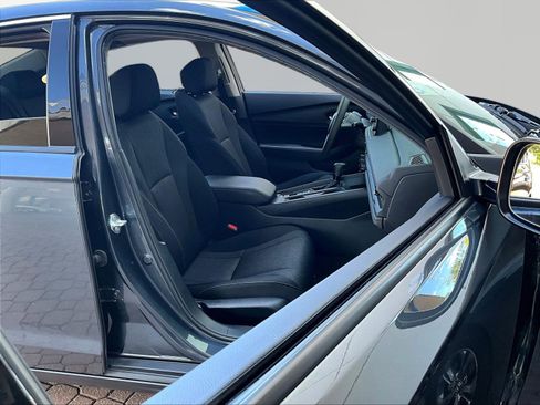Used 2024 Honda Accord EX image 27