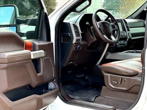Used 2020 Ford F250 King Ranch w/ King Ranch Ultimate Package image 8