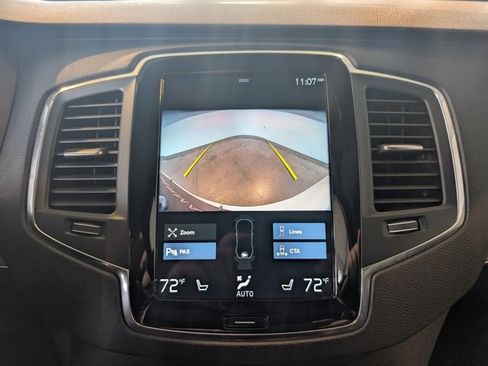 Used 2021 Volvo XC90 T6 Momentum w/ Climate Package image 21