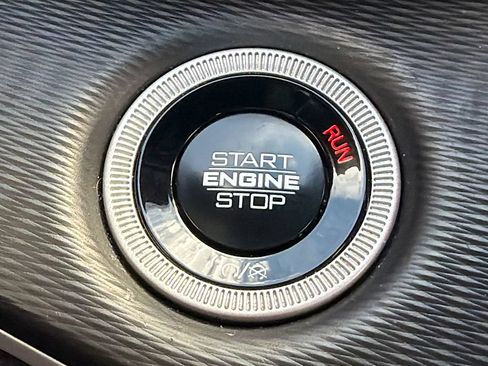 Used 2024 Jeep Grand Cherokee Altitude AWD/4WD image 37