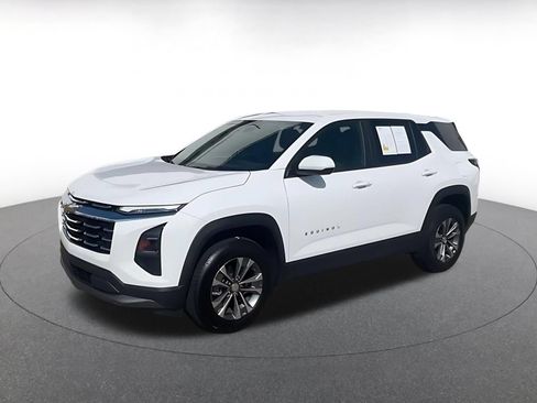 Used 2025 Chevrolet Equinox LT FWD image 7