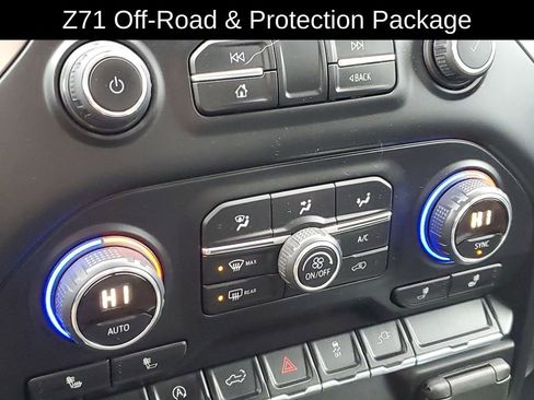 Used 2019 Chevrolet Silverado 1500 RST image 18