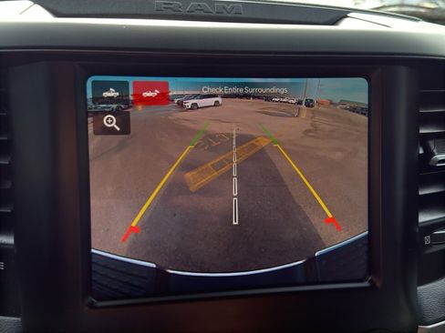 Used 2024 RAM 2500 Tradesman w/ Chrome Appearance Group image 20