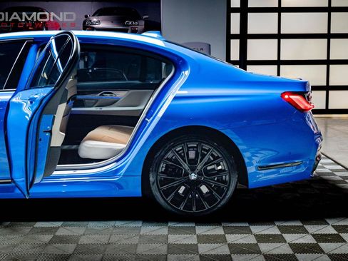 Used 2021 BMW 750i xDrive w/ Executive Package image 52