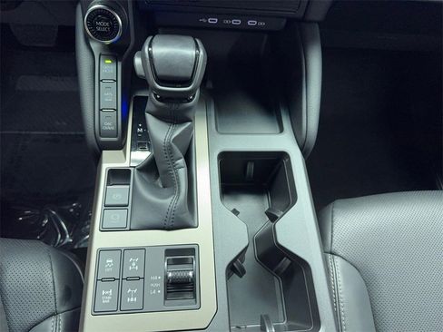 Used 2024 Toyota Land Cruiser image 26