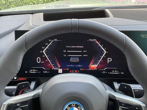 New 2026 BMW 550e xDrive AWD/4WD image 14
