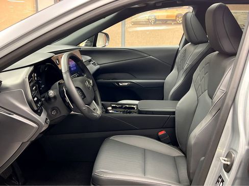 New 2026 Lexus RX 450h AWD image 9