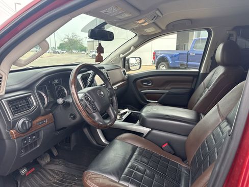 Used 2017 Nissan Titan Platinum Reserve RWD image 10