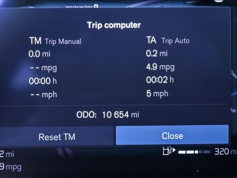 Certified 2025 Volvo V60 B5 Cross Country Plus image 13