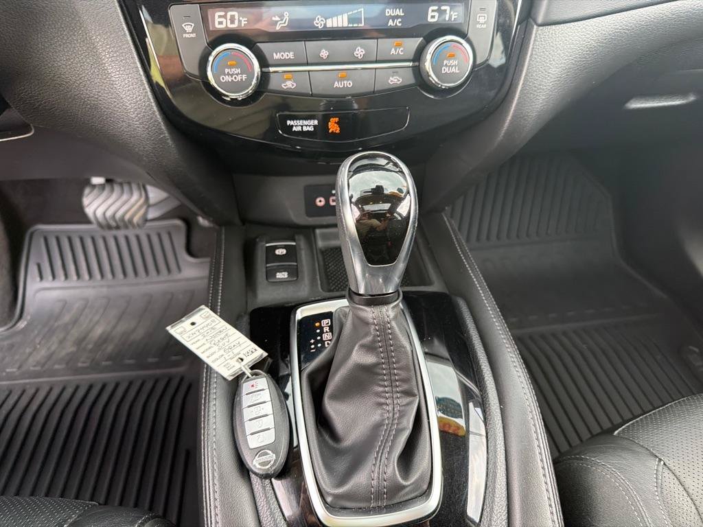 Used 2018 Nissan Rogue SL w/ Premium Package AWD/4WD image 24
