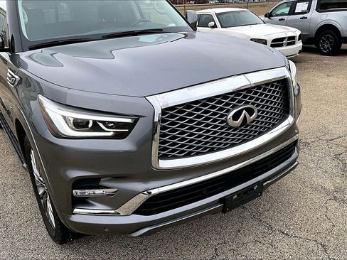 Used 2019 INFINITI QX80 Luxe w/ 22" Wheel Package AWD/4WD image 3