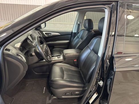 Used 2018 Nissan Pathfinder SL w/ SL Premium Package image 10