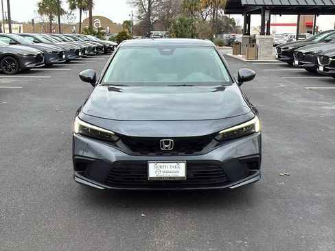Used 2023 Honda Civic LX image 3