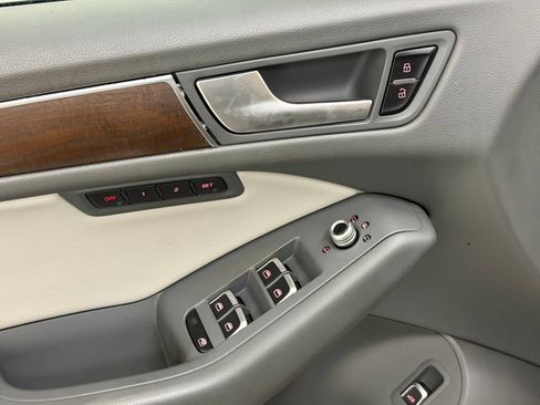 Used 2013 Audi Q5 2.0T Premium Plus w/ Premium Plus Pkg image 25