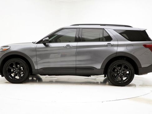 Used 2022 Ford Explorer ST-Line w/ Class IV Trailer Tow Package image 5