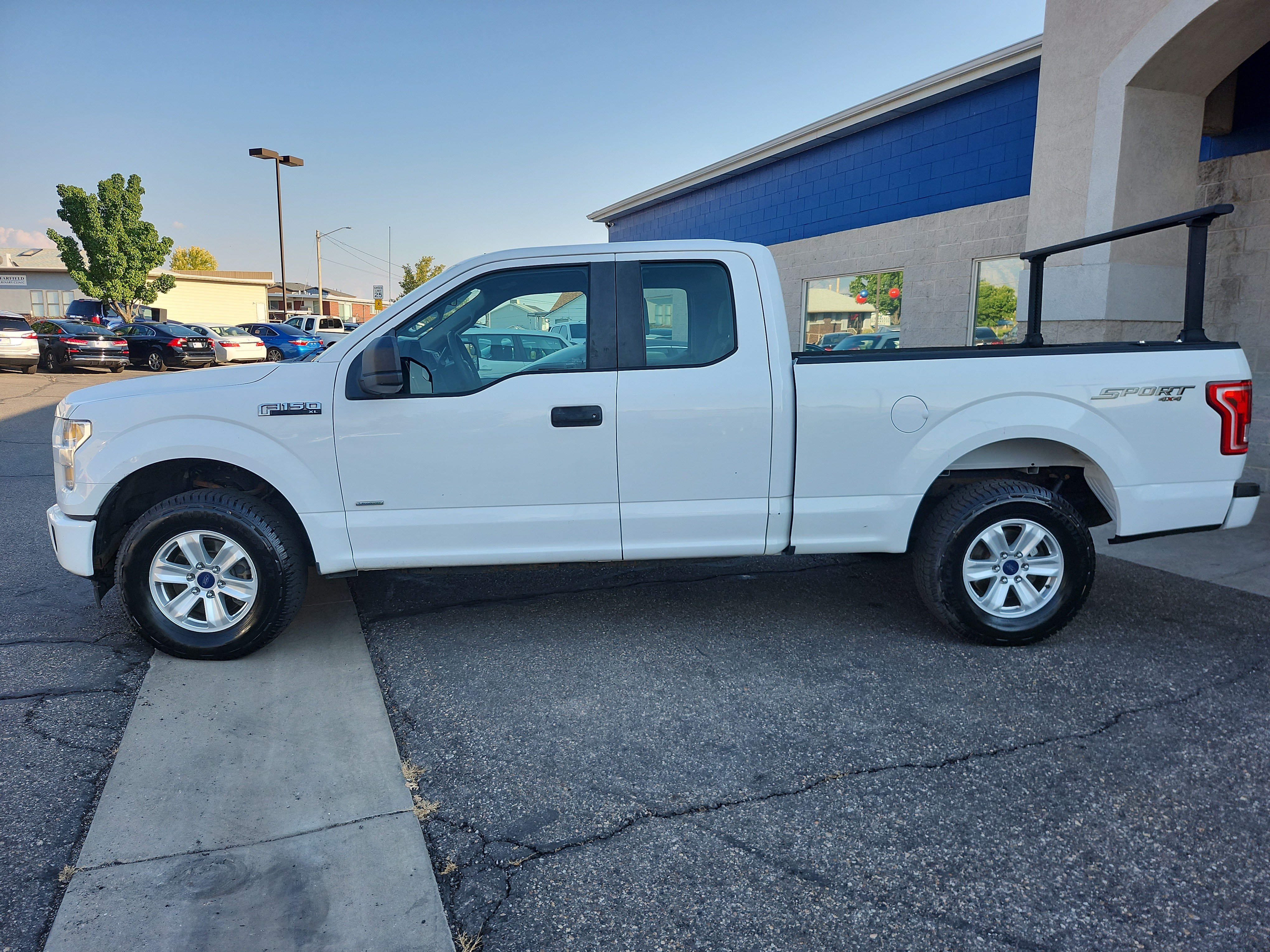 Used 2017 Ford F150 XL w/ Equipment Group 101A Mid AWD/4WD image 3